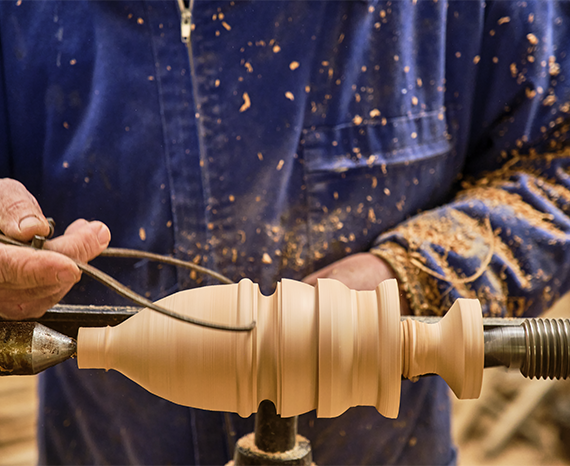 Le bois en mouvement, sur mesure.